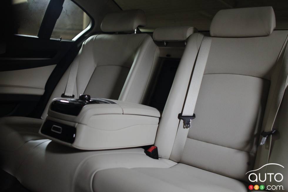 Rear seats