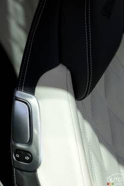 Seat positioning controls
