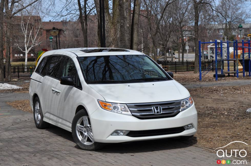 Right front 3/4 view