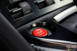2017 Nissan GT-R start and stop engine button