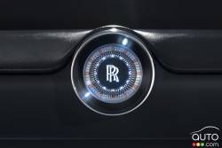 Écusson du manufacturier de la Rolls-Royce Vision NEXT 100