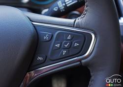 Commande pour audio au volant de la Chevrolet Malibu Hybride 2016