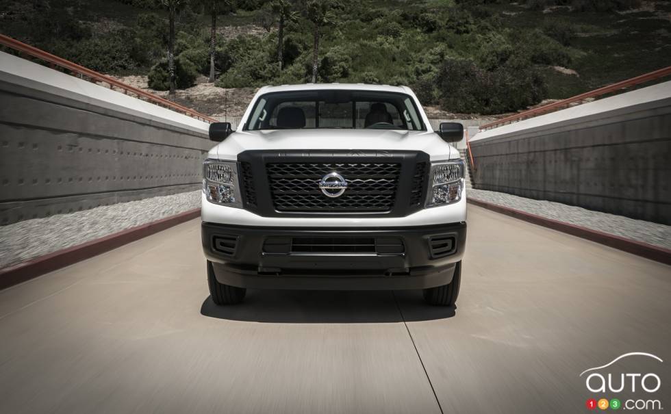 2017 Nissan TITAN XD Single Cab front view