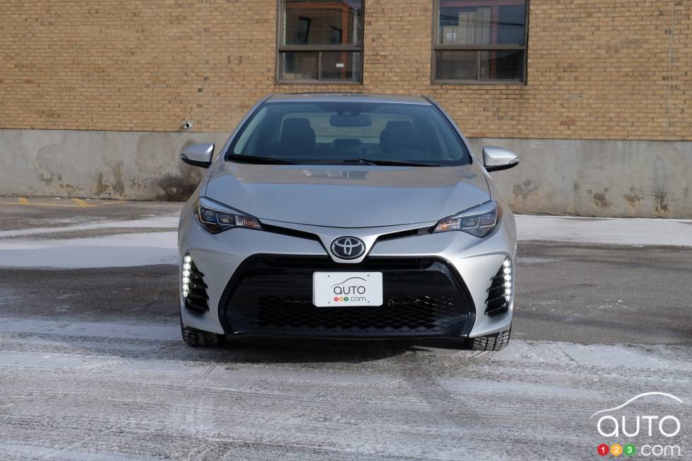 We test drive the new 2019 Toyota Corolla 