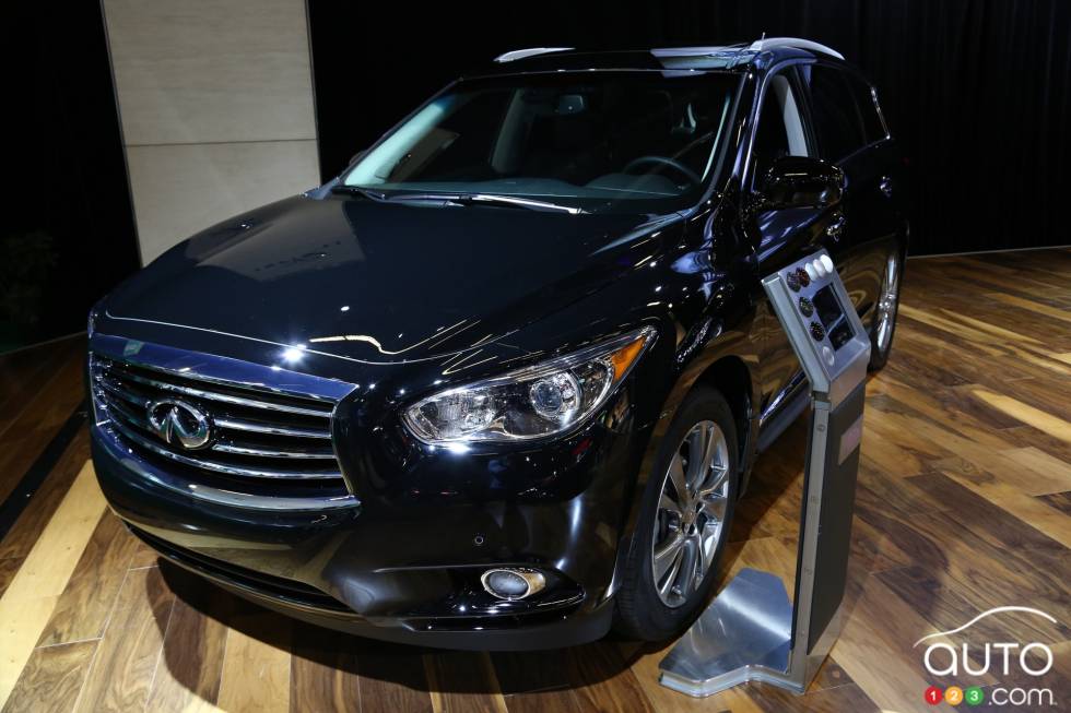 2013 Infiniti JX.