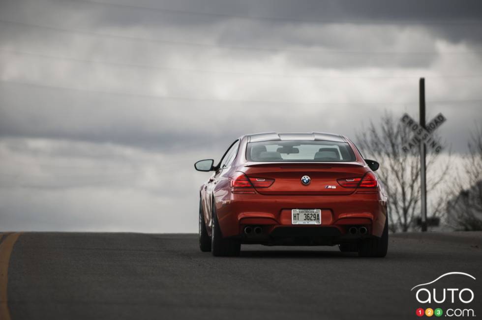 vue de derrière en action