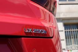 Nous conduisons le Lexus UX 250h 2020