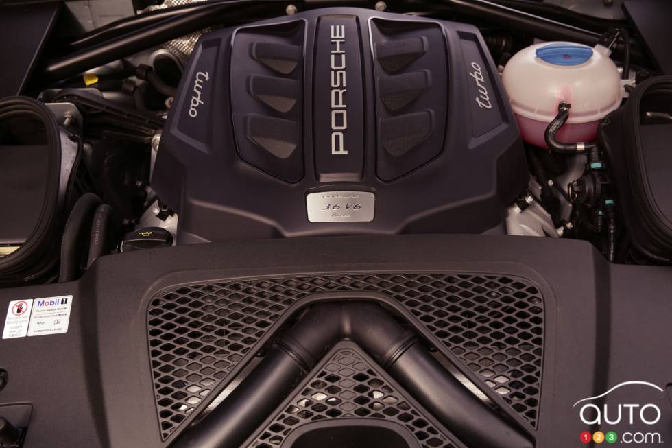 engine détails