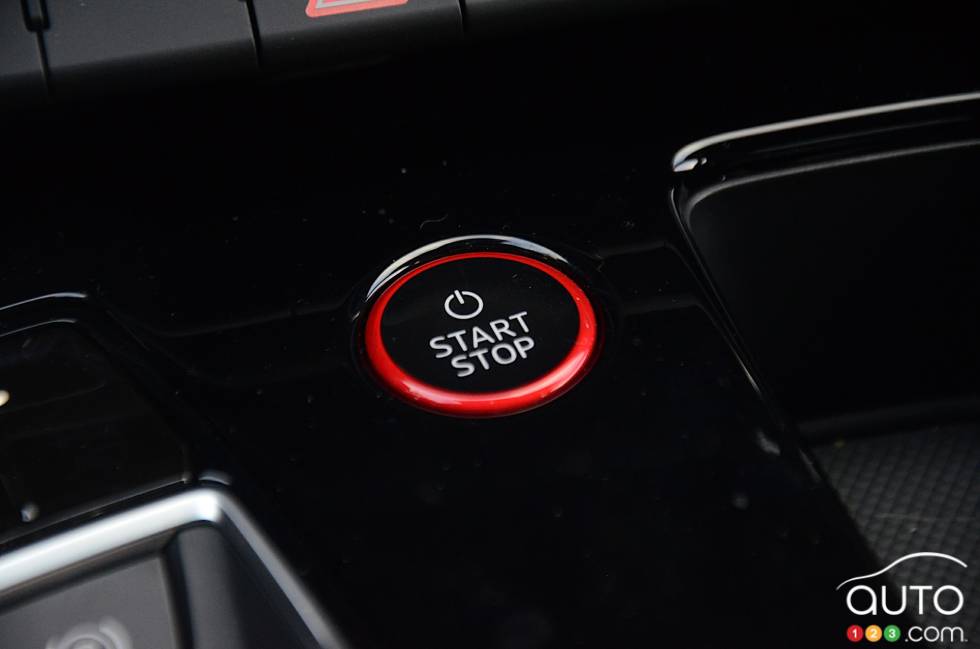 We drive the 2022 Audi e-tron GT RS