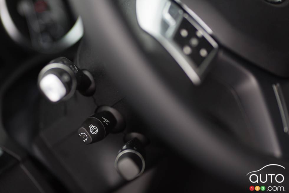 Commande pour le volant chauffant