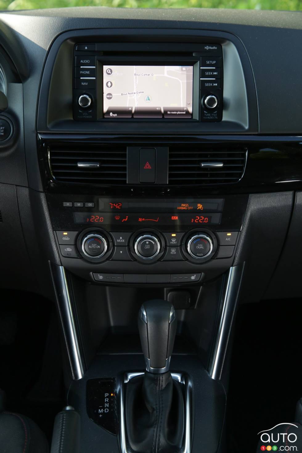 détails de la console centrale