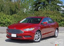 2017 Ford Fusion Hybrid front 3/4 view