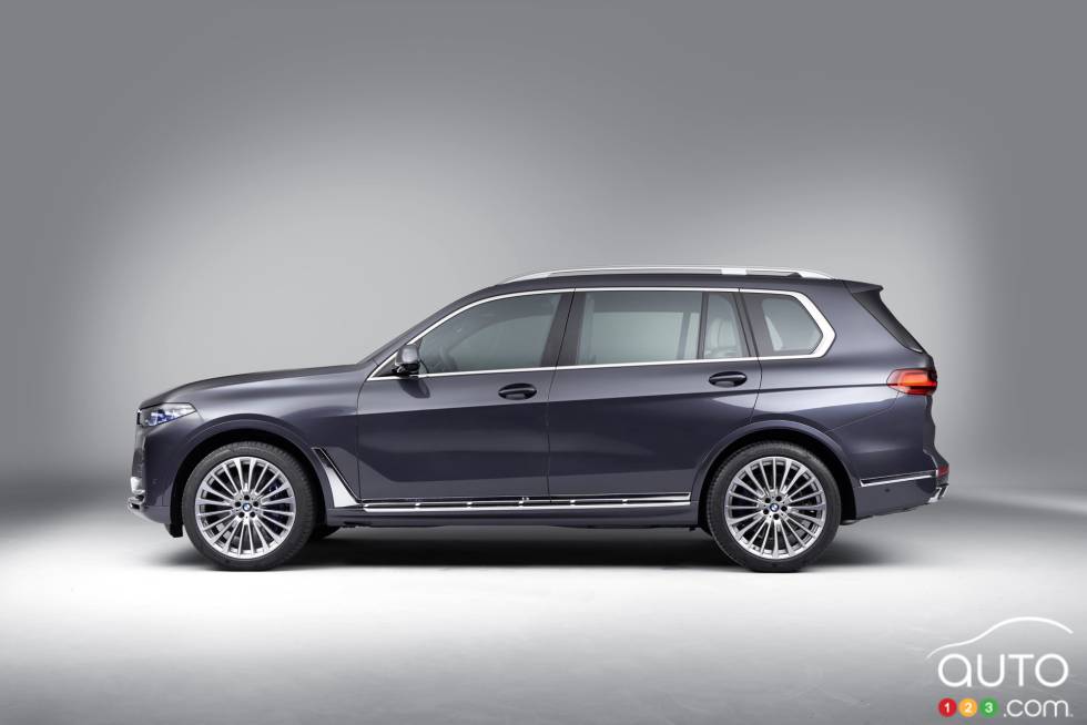 The new 2019 BMW X7