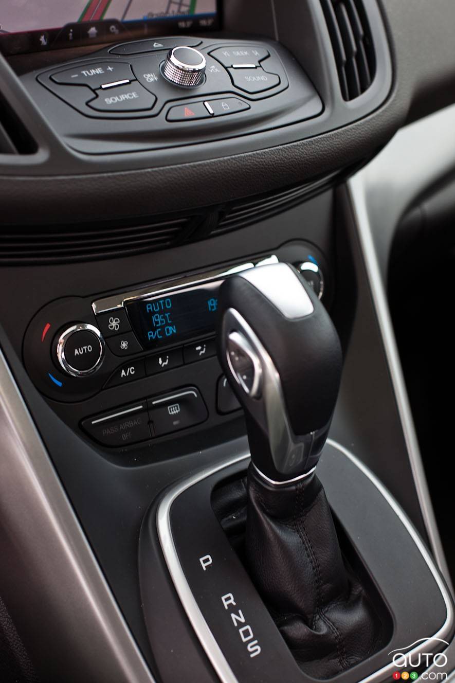 Levier de vitesses et commandes