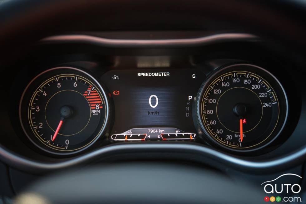 2016 Jeep Cherokee Trailhawk gauge cluster