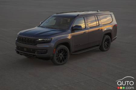 2023 Jeep Wagoneer L pictures