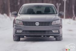 Vue de face de la Volkswagen Passat TSI 2016