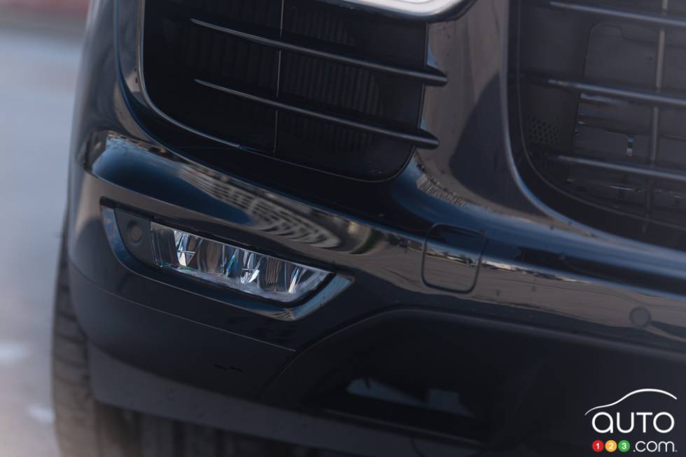 2016 Porsche Cayenne Turbo S fog light