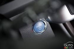 Bouton de démarrage et arrêt du moteur du Toyota Highlander Hybride 2016