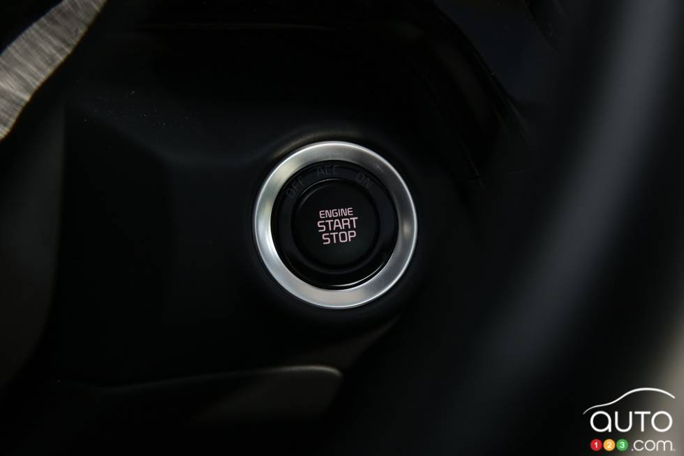 bouton de démarrage et d'arrêt du moteur