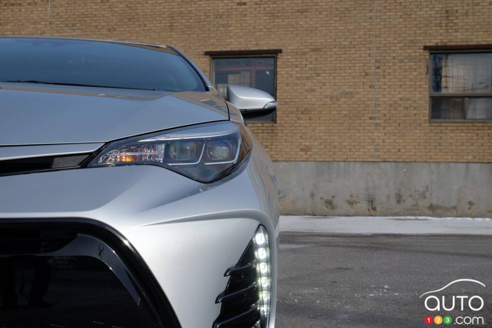 We test drive the new 2019 Toyota Corolla 