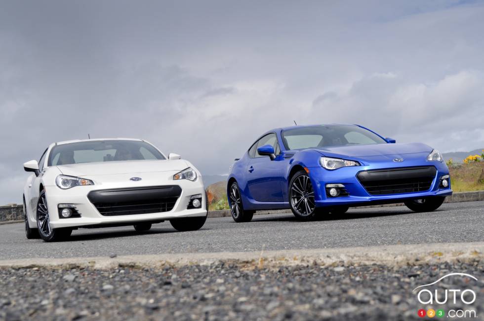 Front view, white and blue models