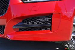 Détail extérieur de la Jaguar XE 35t AWD R-Sport 2017