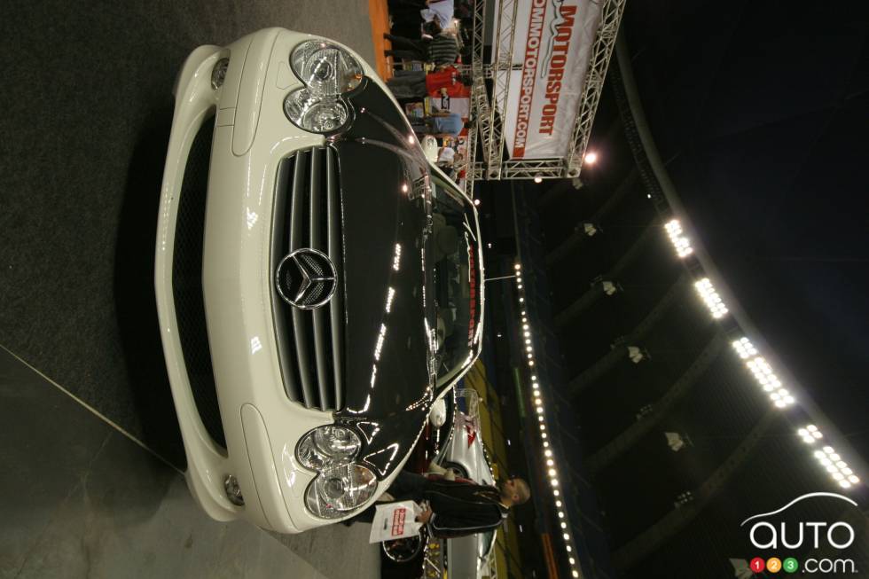 Montreal National Sport Compact 2006