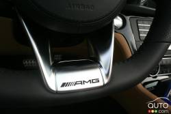 2017 Mercedes-benz SL class steering wheel detail