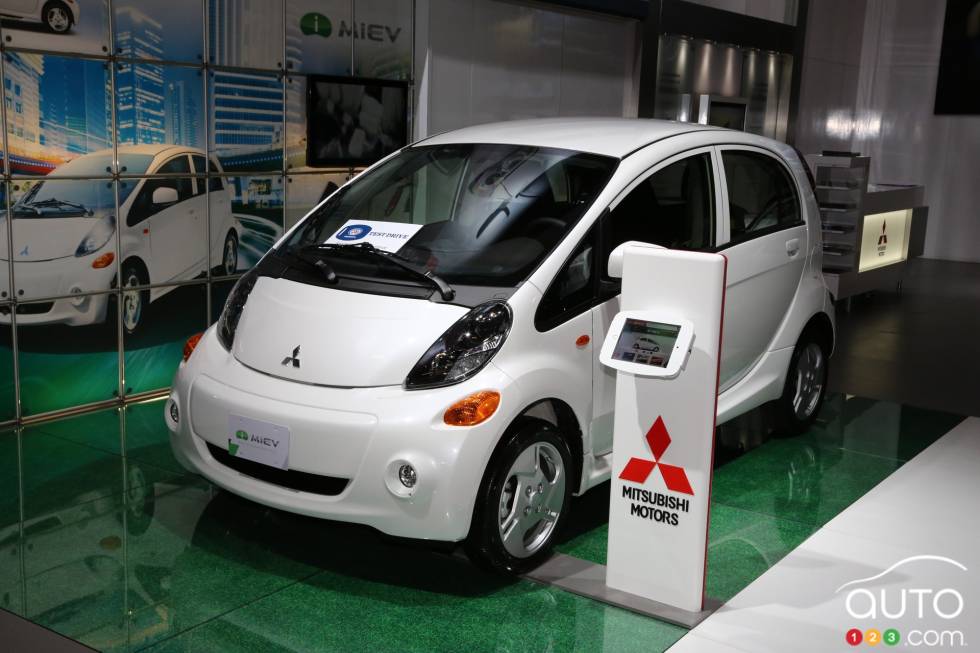 2013 Mitsubishi i-MiEV.