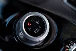 Boutton de contrôle des modes de conduite de la Mercedes AMG GT S 2016