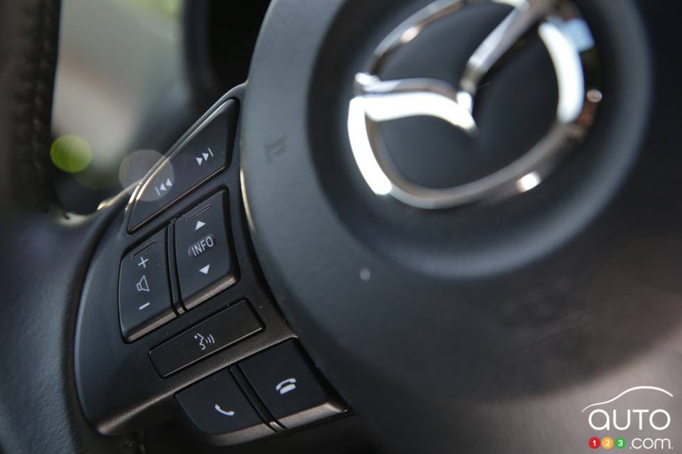 boutons de commandes au volant