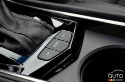 2016 Cadillac ATS-V driving mode controls