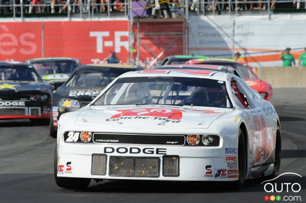 Jacques Villeneuve, Dodge Dealers of Quebec Dodge en action pendant la course
