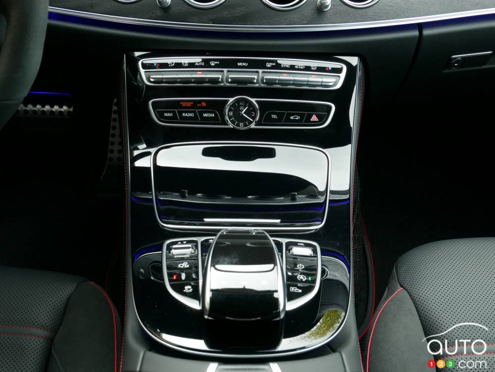 Sélecteur de vitesses et système de chauffage