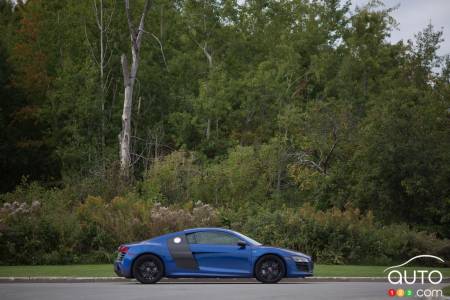 2014 Audi R8 V10 plus pictures