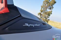 2016 Porsche Boxster Spyder trim badge