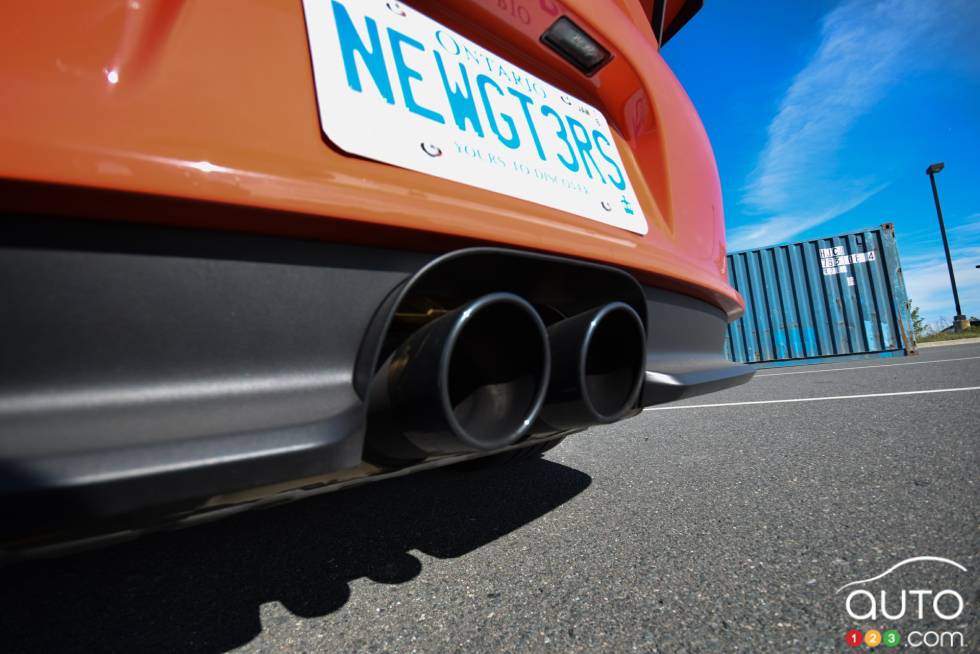 2016 Porsche 911 GT3 RS exhaust