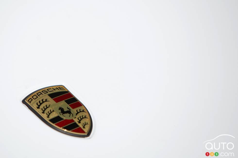 Porsche badge