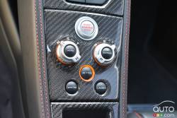 Boutton de contrôle des modes de conduite de la McLaren 650S 2015