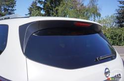 2016 Nissan Pathfinder Platinum rear spoiler