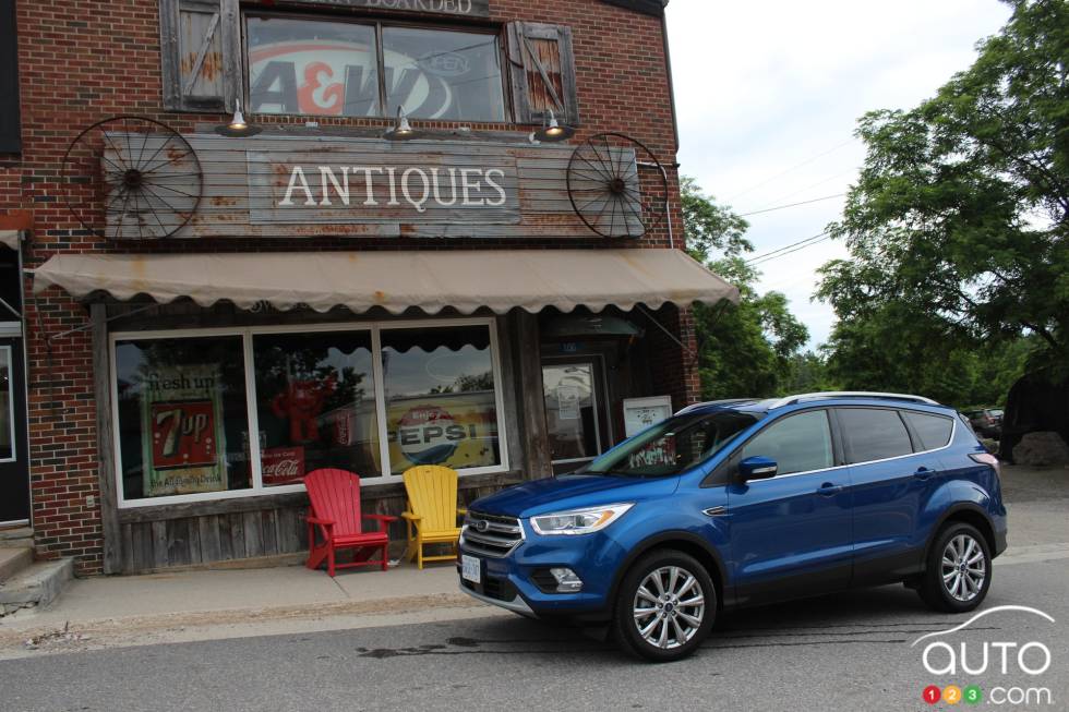 2017 Ford Escape, front view