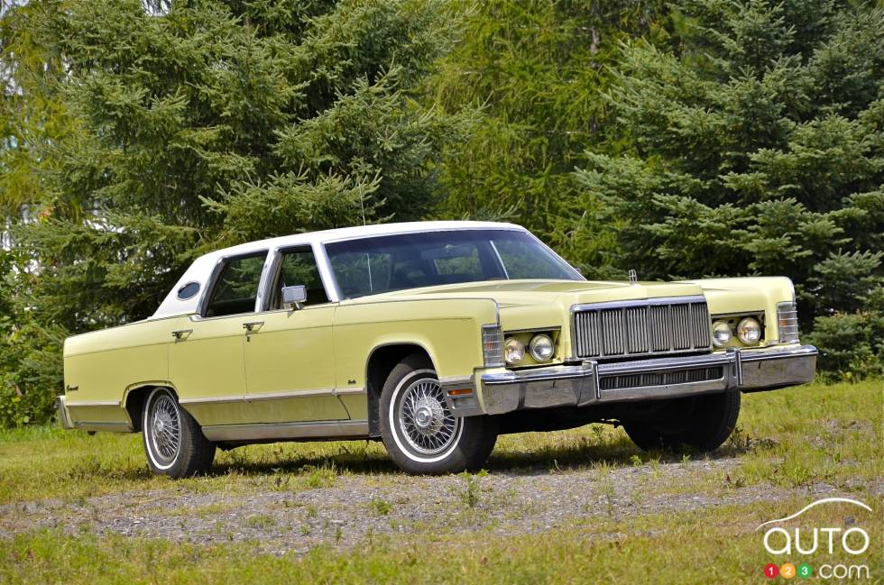 Nous avons conduit la Lincoln Town Car Continental 1975