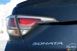 Écusson du modèle de la Hyundai Sonata PHEV 2016