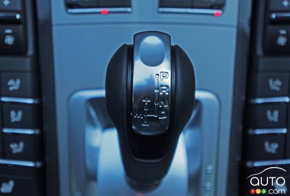 2016 Porsche Panamera GTS shift knob