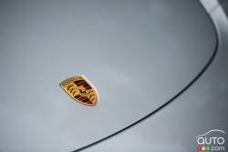 2017 Porsche 718 Boxster manufacturer badge