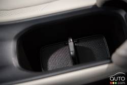 2016 Honda HR-V EX-L Navi interior details