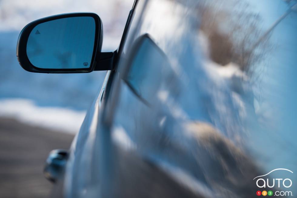 2016 Jeep Cherokee Trailhawk mirror