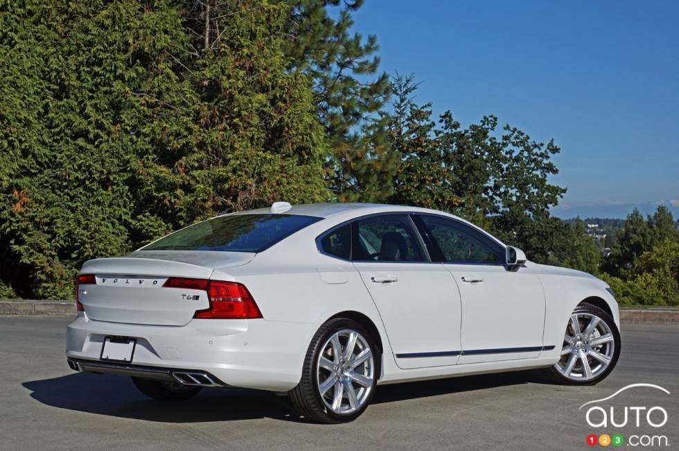 3/4 rear view                               