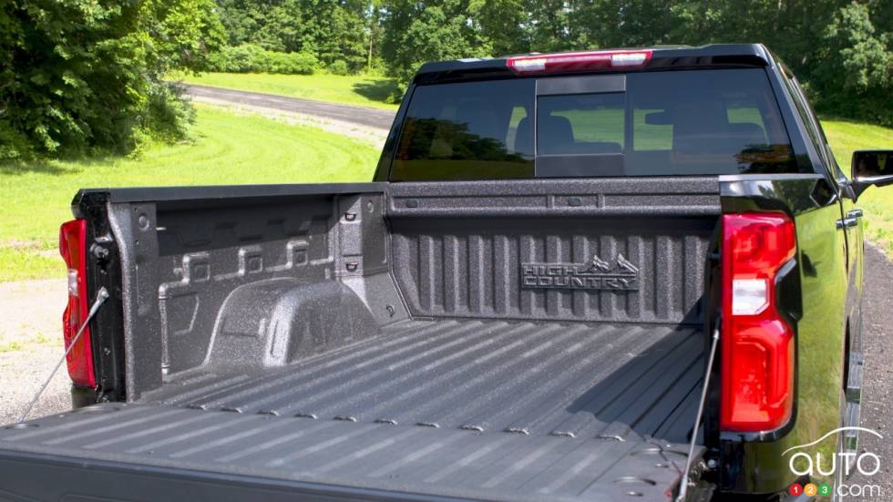 Cargo box